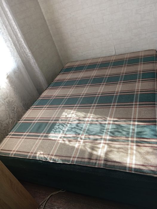 Кровать двуспальная