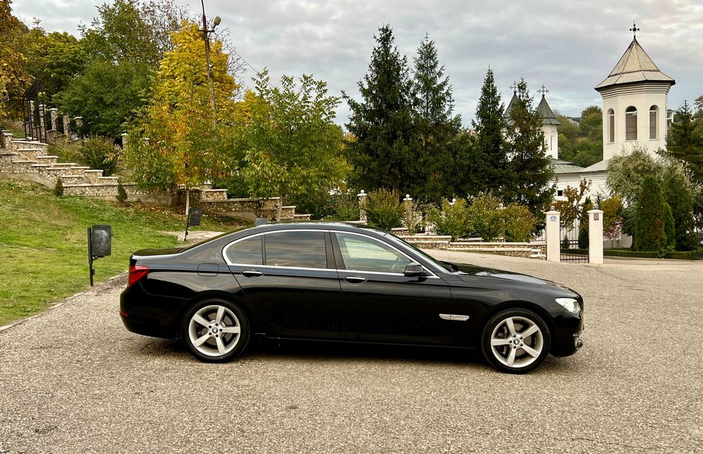 Bmw 730D Facelift , Camera , Perdelute , Keyless , Km Reali VARIANTE