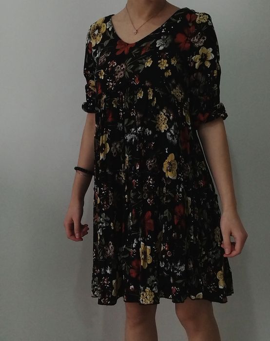 Платья женские повседневные