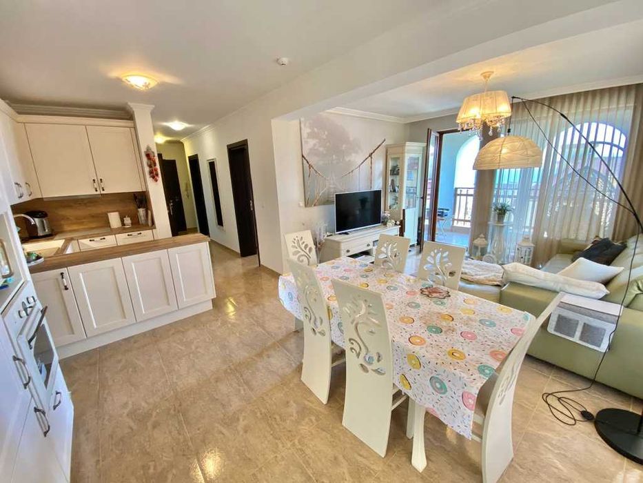 Продава се Четиристаен апартамент в Свети Влас - 129 кв.м за 1028 €/кв.м - Снимка #2