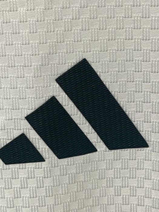 Adidas Real Madrid 2026/27 Tricou de fotbal acasa, Bellingham #5 Marimea XL