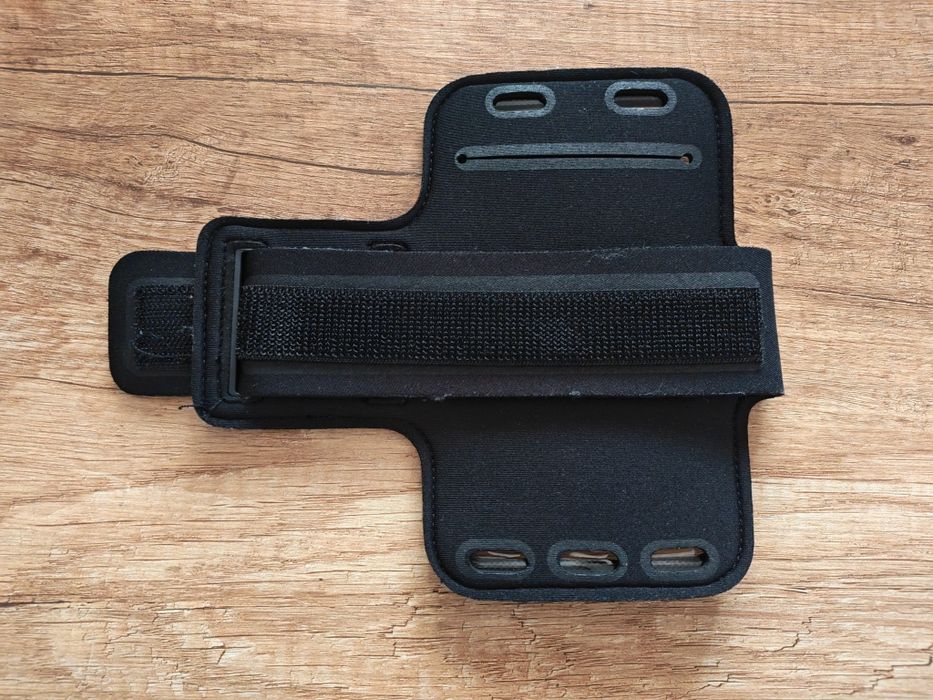 Aparat vibromasaj Vibroshaper Fitness + Husa de brat telefon