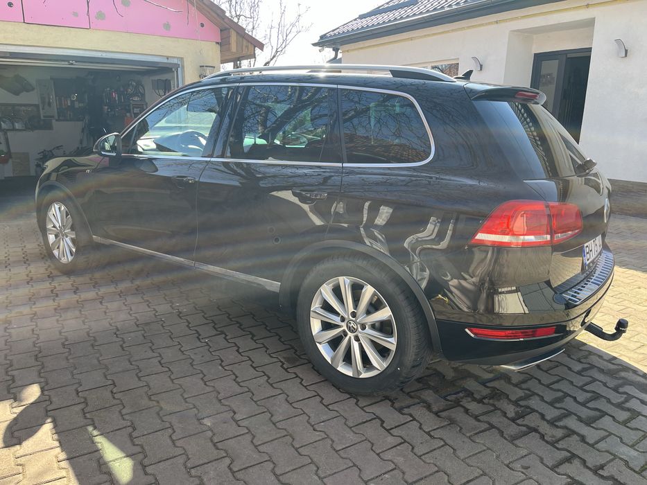 Touareg 2011 interior R line