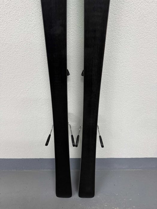 schi head shape v4 L163cm