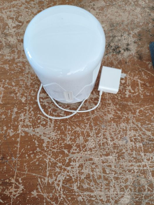 Vând lampă de noptieră Xiomi