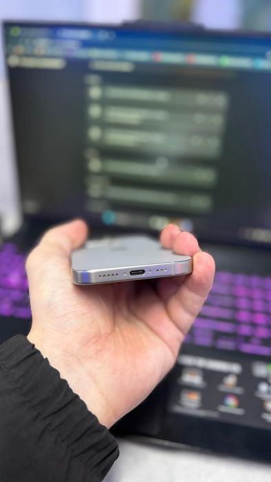 Продам Айфон 15про