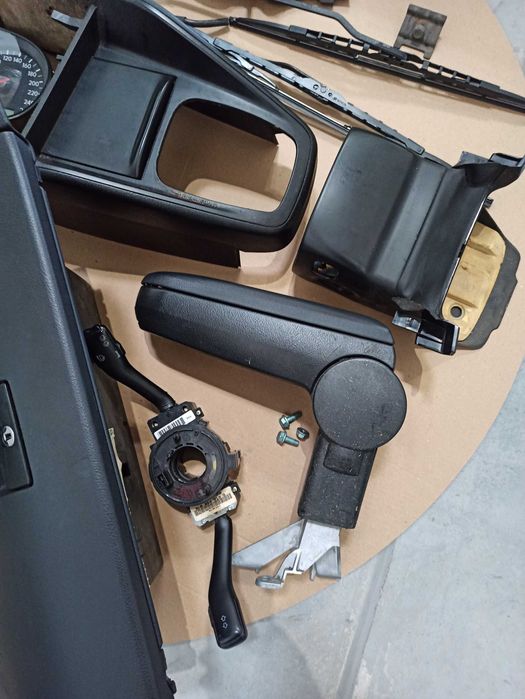 Голф 4 1.9тди 116 AJM на части