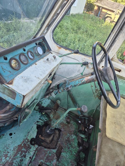 Сельхозтехника трактор ЮМЗ