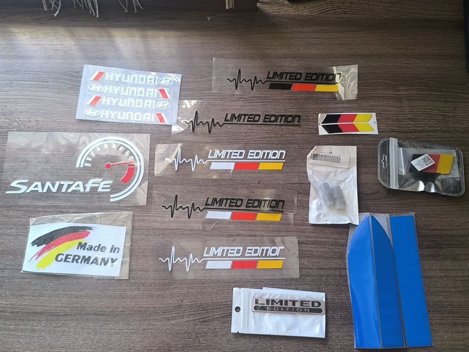 Наклейки на авто новые