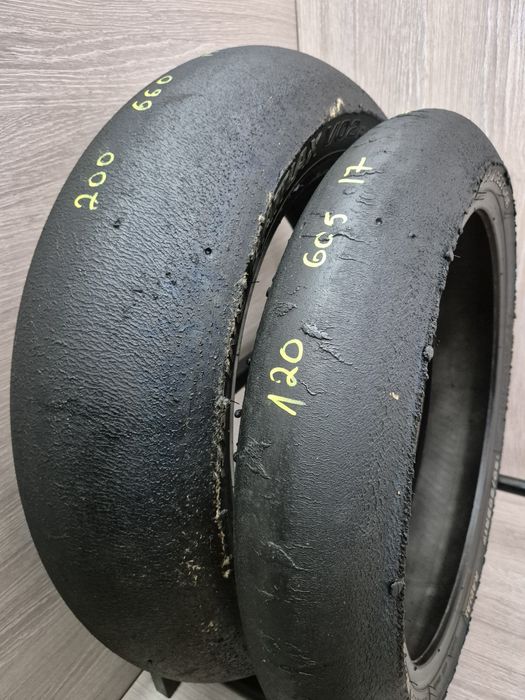 Set anvelope moto 120 605 17 cu 200 660 17 Bridgestone V02 dot 2024
