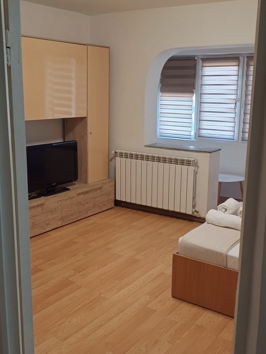 Închiriez regim hotelier