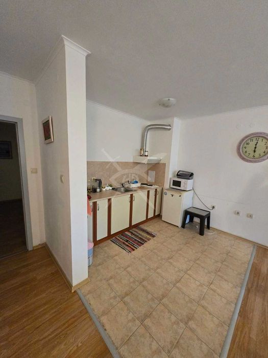 Продава се Двустаен апартамент в к.к. Слънчев бряг - 64 кв.м за 1172 €/кв.м - Снимка #2