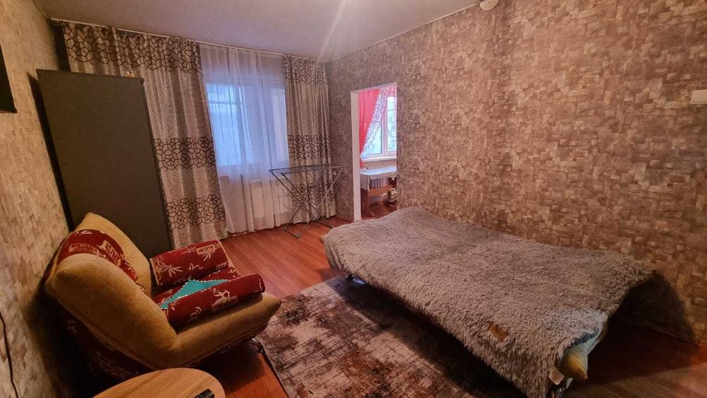 Продам 2х комн.кв. 4/5 43 кв.м. Центр  (БЭСТ)