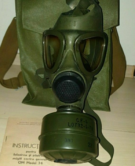 Masca militara de gaze model 74 nefolosita