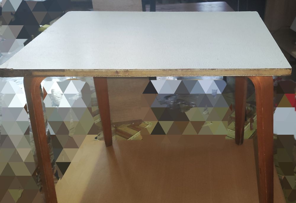 Самосвал большой советский. Санки и столик тоже тех времён.