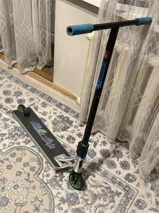 продам трюковой самокат