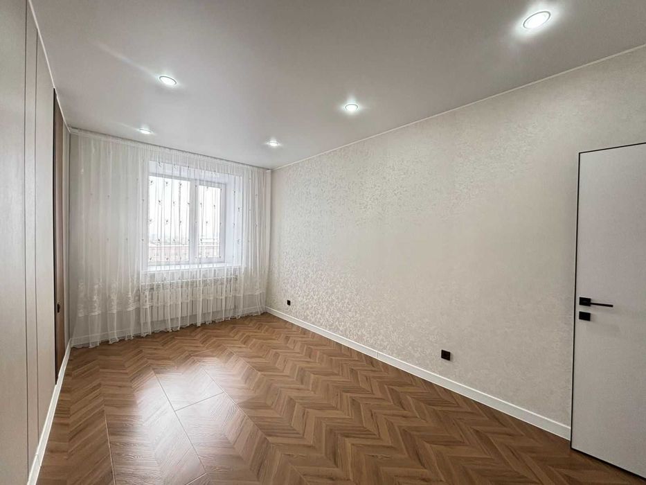 продам евро 3 комн квартиру