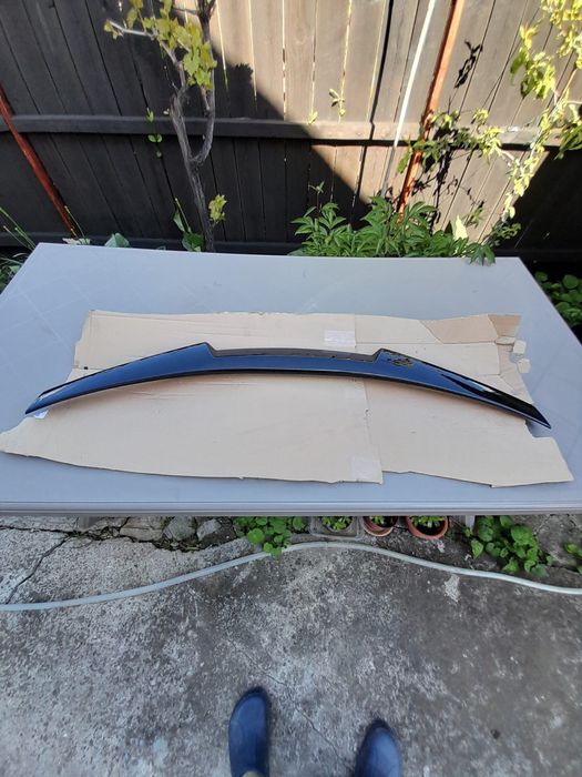 Pachet accesorii BMW F30/F31 – sticle faruri + capace oglinzi + eleron portbagaj aftermarket