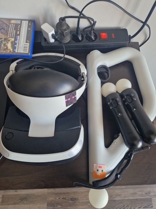 Ps4 VR Aim Controller,VR шлем sony, Контролери за движение Move 
VR Aim Controller,VR шлем sony, Контролери за движение Move 190 евро