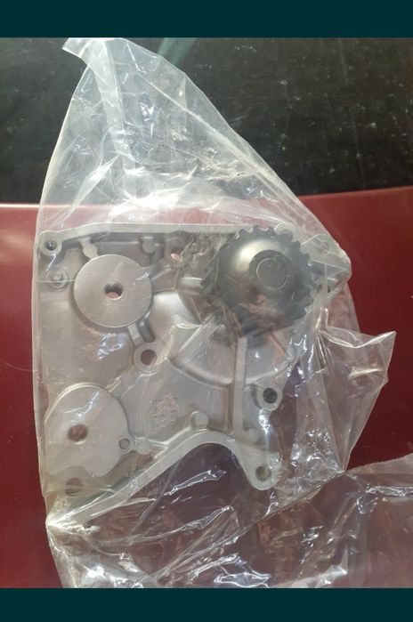 Генератор на Мазду Кронос 626