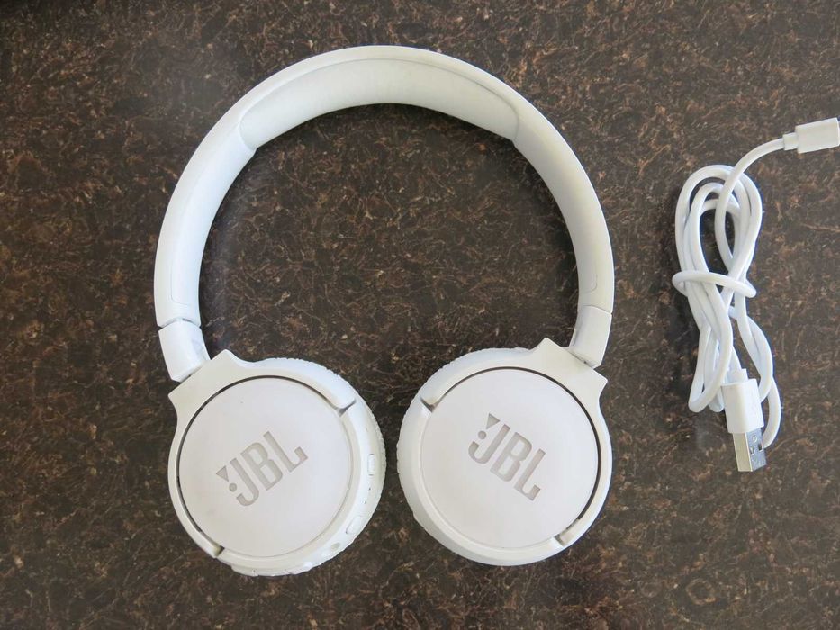 Безжични Bluetooth слушалки JBL TUNE600BTNC