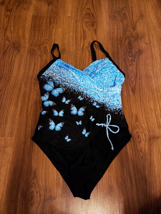 Намален! Нов луксозен цял бански М_Л с етикети