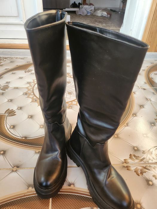 Кожени ботуши до под коляно