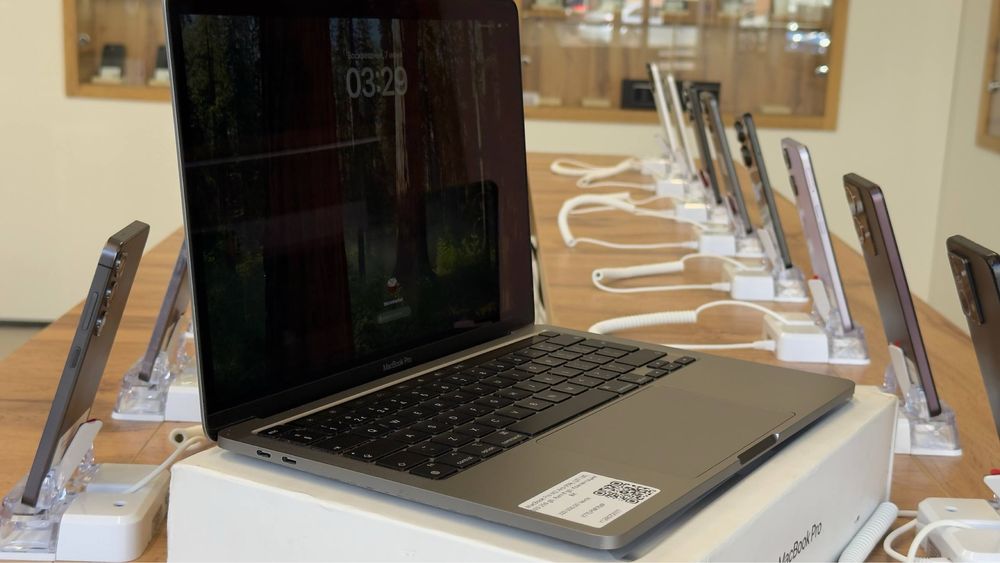 MacBook Pro M2 2022