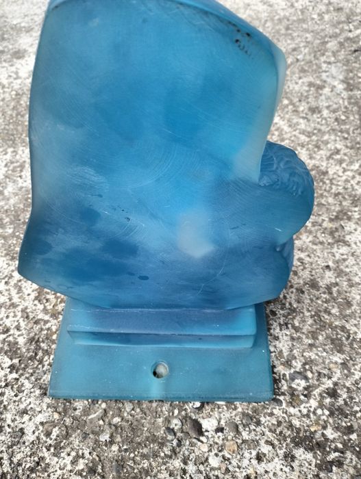 Статуетка на Богородица с младенеца