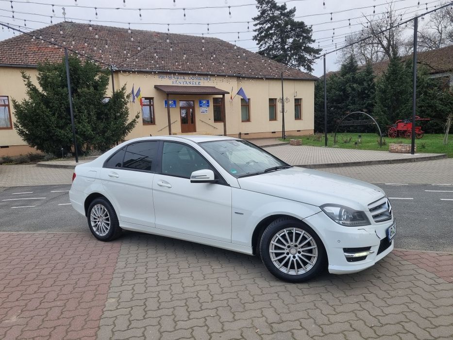 Mercedes C200  An 2012 w204 facelift