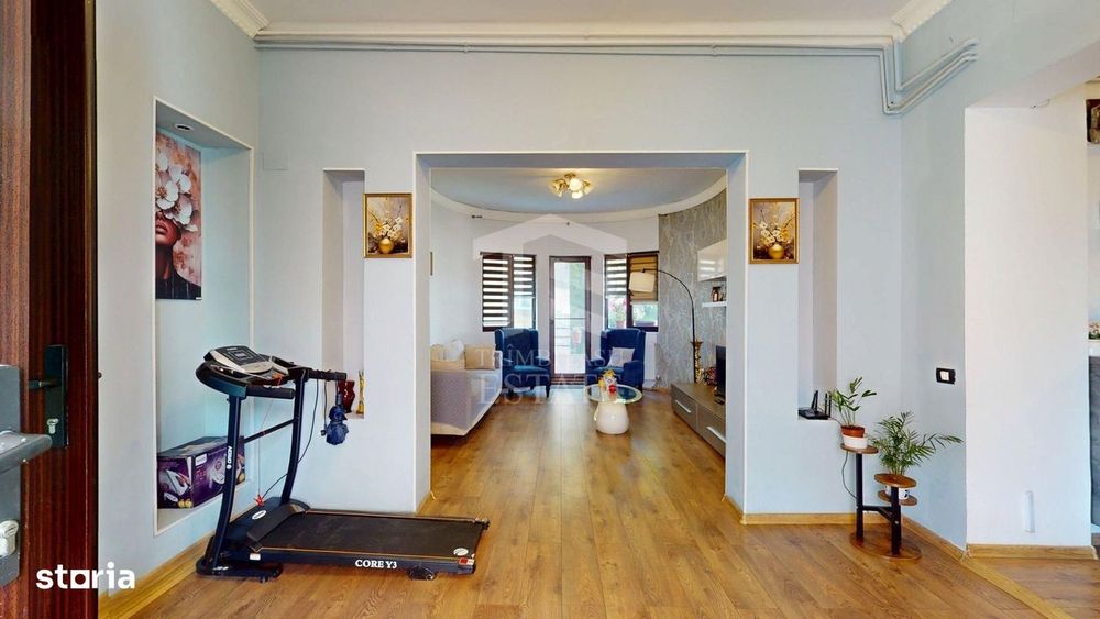 Apartament interbelic cu 3 camere, 124 mp, vis-à-vis de
