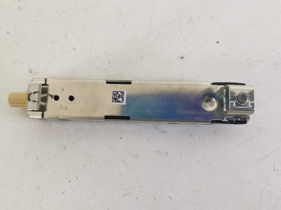 Audi Q5 SUV / Audi Q5 SUV - Оригинален усилвател на антена в добро със