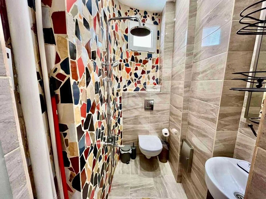 Дава се под наем Двустаен апартамент в София, Център - 50 кв.м за 648.21 € - Снимка #8