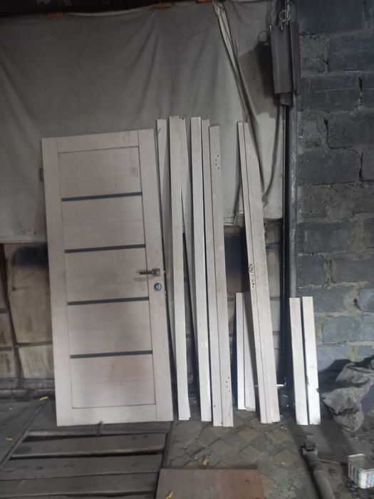 Продам дверь Размер 80 2метра