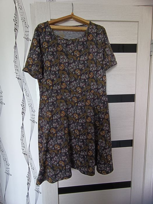 Платье женское б/у