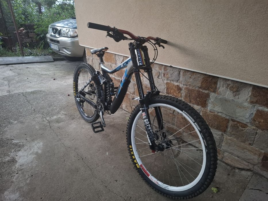 2013 giant glory 26'