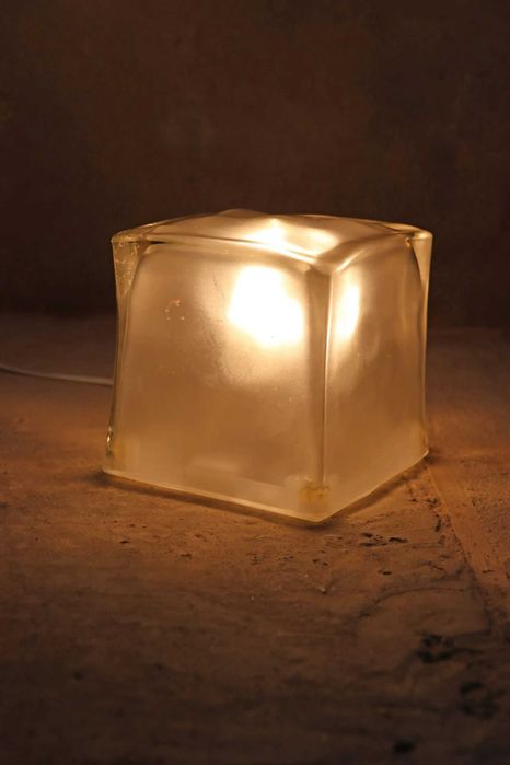 Lampa veioza ice cube, cub de gheata din sticla