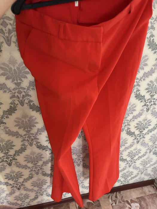 Двойка, юбка, брюки