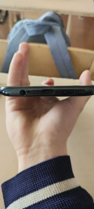 Обменяю самсунг а70!