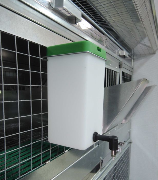 Автоматична Нипелна Поилка за Зайци К-кт /12 БР 1 Л (нипел и съд)