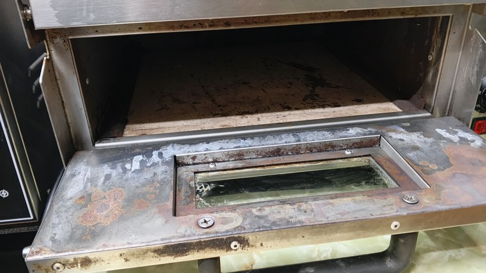 Пицца Печ 220 в ишлиди