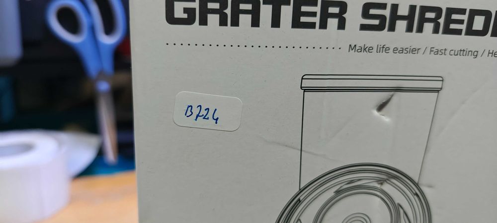 Razatoare manuala pentru fructe si legume cu 3 lame interschimbabile