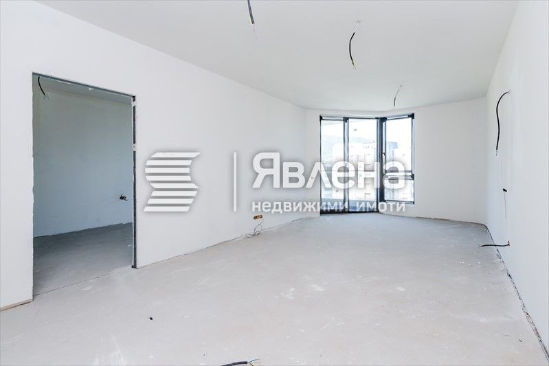 Продава 3-Стаен в Кръстова Вада