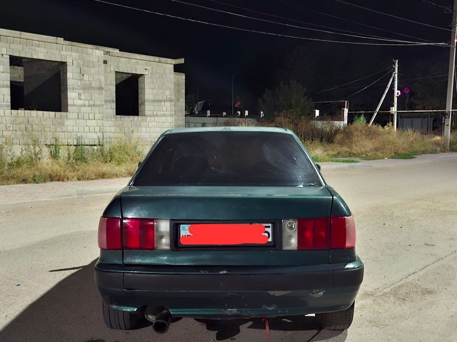 срочно продам ауди 80