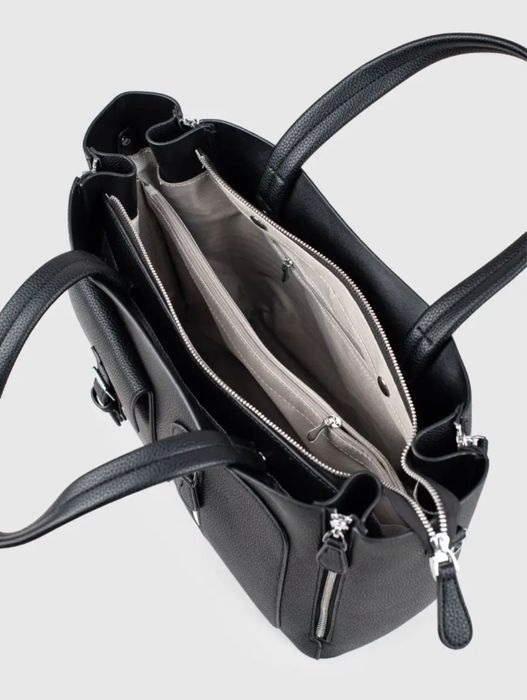 Вместительная, стильная сумка через плечо