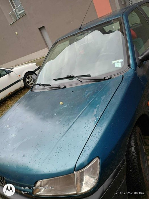 Кола Peugeot 305
