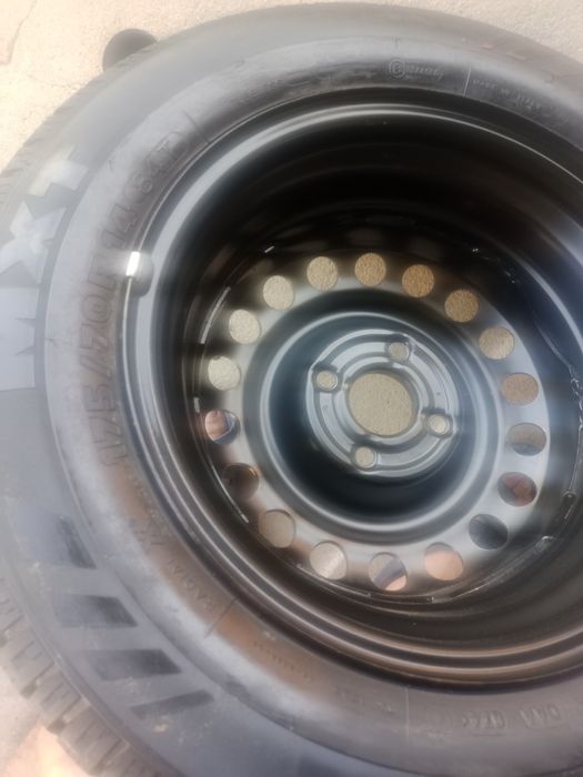Продам шину с диском на Опель