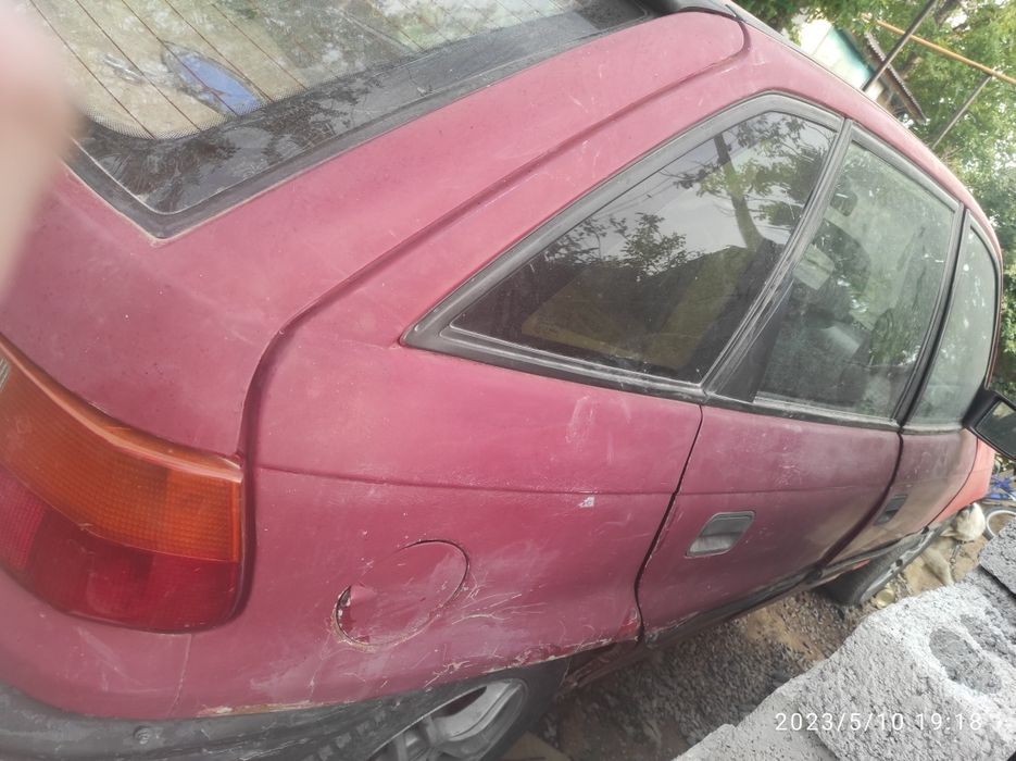 Опель астра 1992г