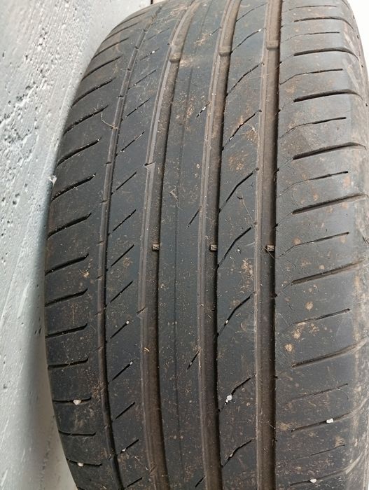 Vând cauciucuri tucson