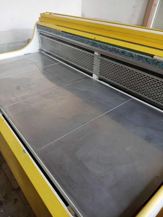 Хладилна витрина -с хладилни депа с 2 врати